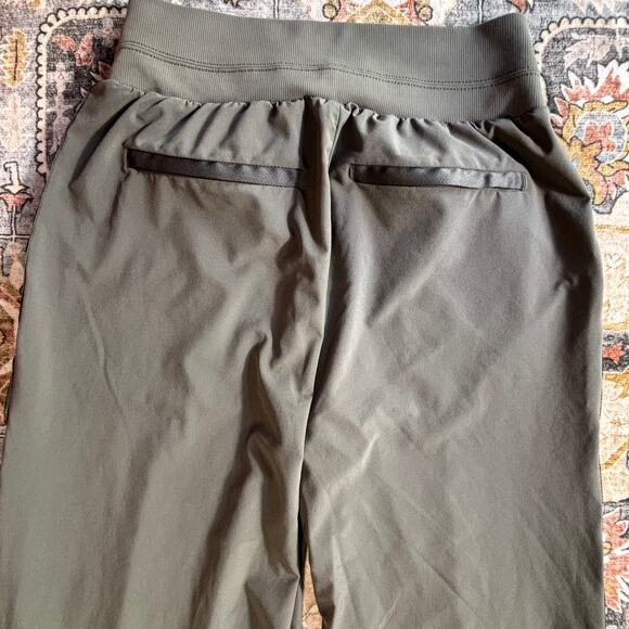 Athleta Nolita Wide Leg Pants Army Green Outdoor Athletic Gym Yoga Pant Size 10 - Picture 13 of 13